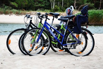 Cycling-to-beach
