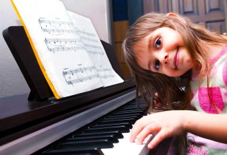 kids-piano-lessons2