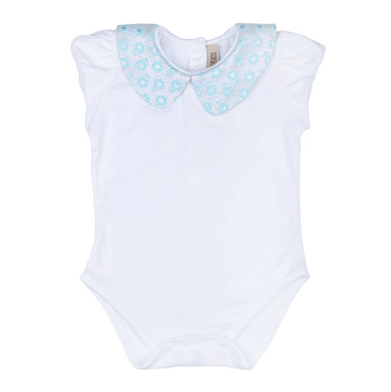 How to Dress Your Newborn for a Photoshoot
