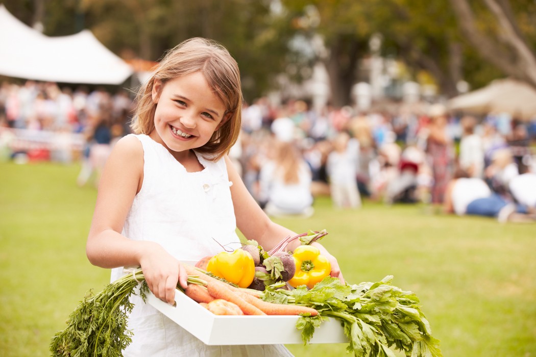 7 Things You Can Teach Your Kids at a Farmer's Market